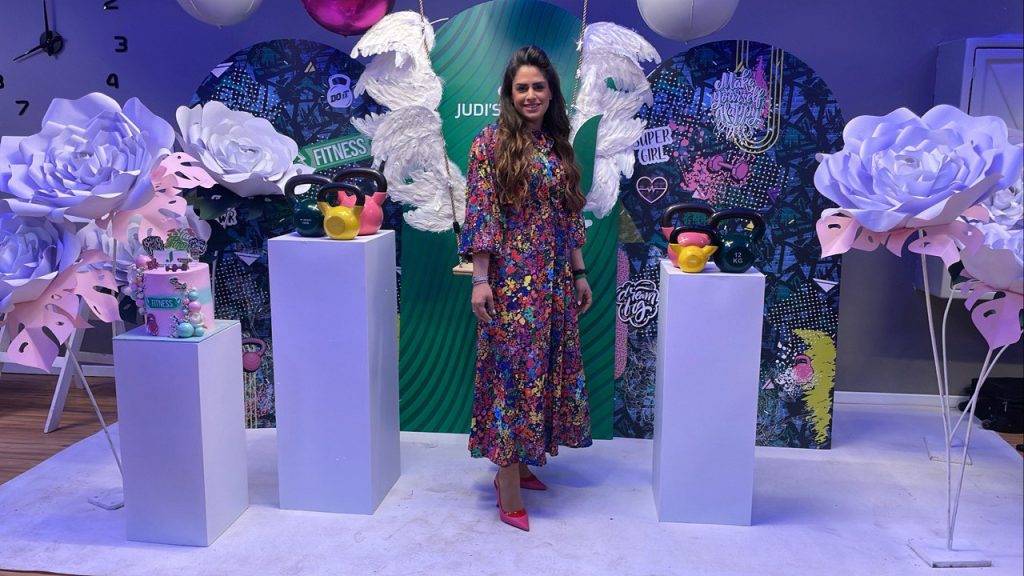 עמדת קיר צילום יחודית להשקת מכון כושר