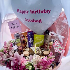 מארז ורוד מפנק מתנה לחברה