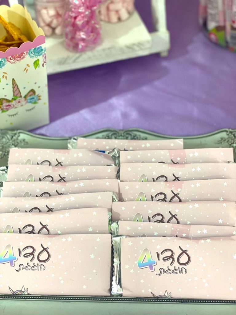 מזכרת יומולדת ילדה