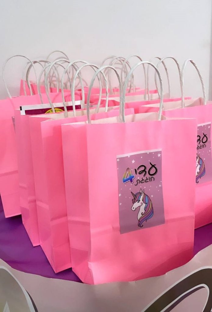 שקיות מתנה מזכרת לימי הולדת
