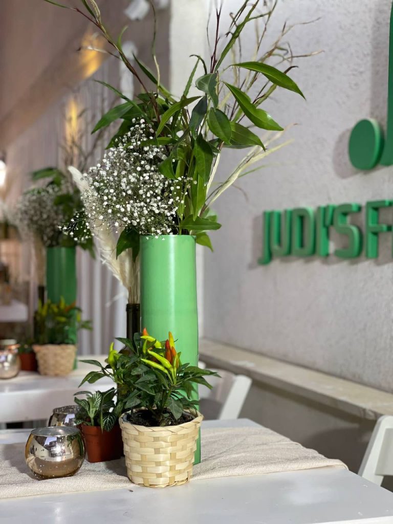 השקת חדר כושר עיצוב שולחן ירוק אגרטל מיוחד