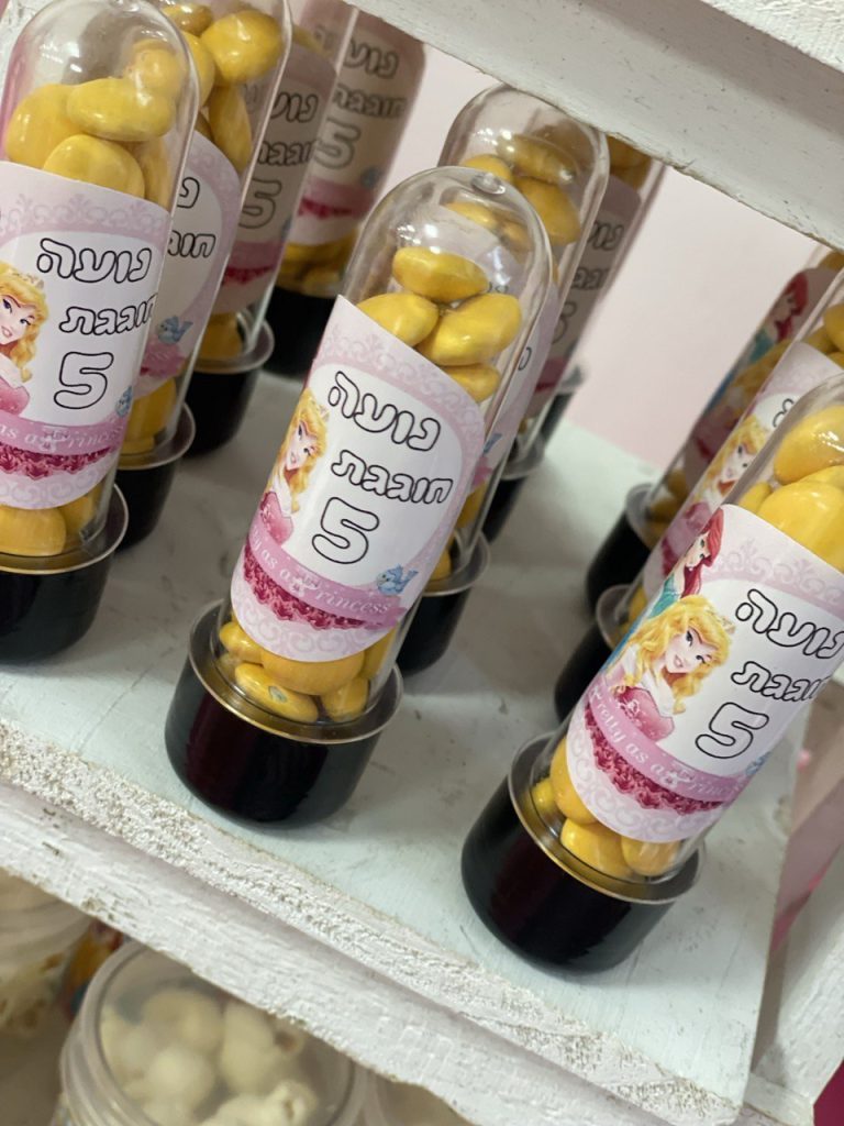 מזכרות יום הולדת ילדה נסיכות