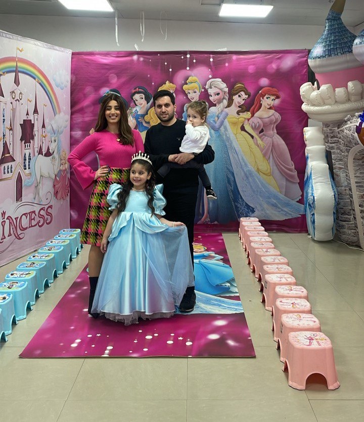 קיר מעוצב נסיכות דיסני יום הולדת אירוע קונספט