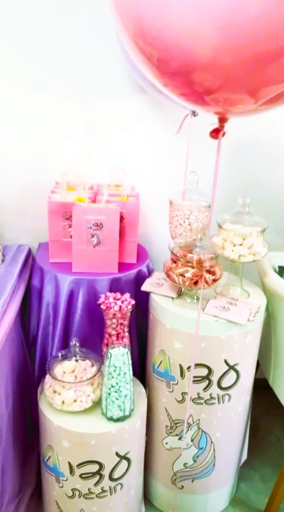 מעמד של חד קרן מעוצב ליום הולדת