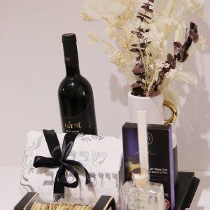 מתנת חג משלוח מנות מעוצב אגרטל לבית ועוד פינוקים