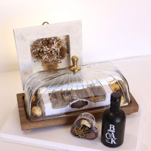 משלוח מנות מעוצב בכלי לעוגה מלבני יוקרתי בשילובים יחודיים